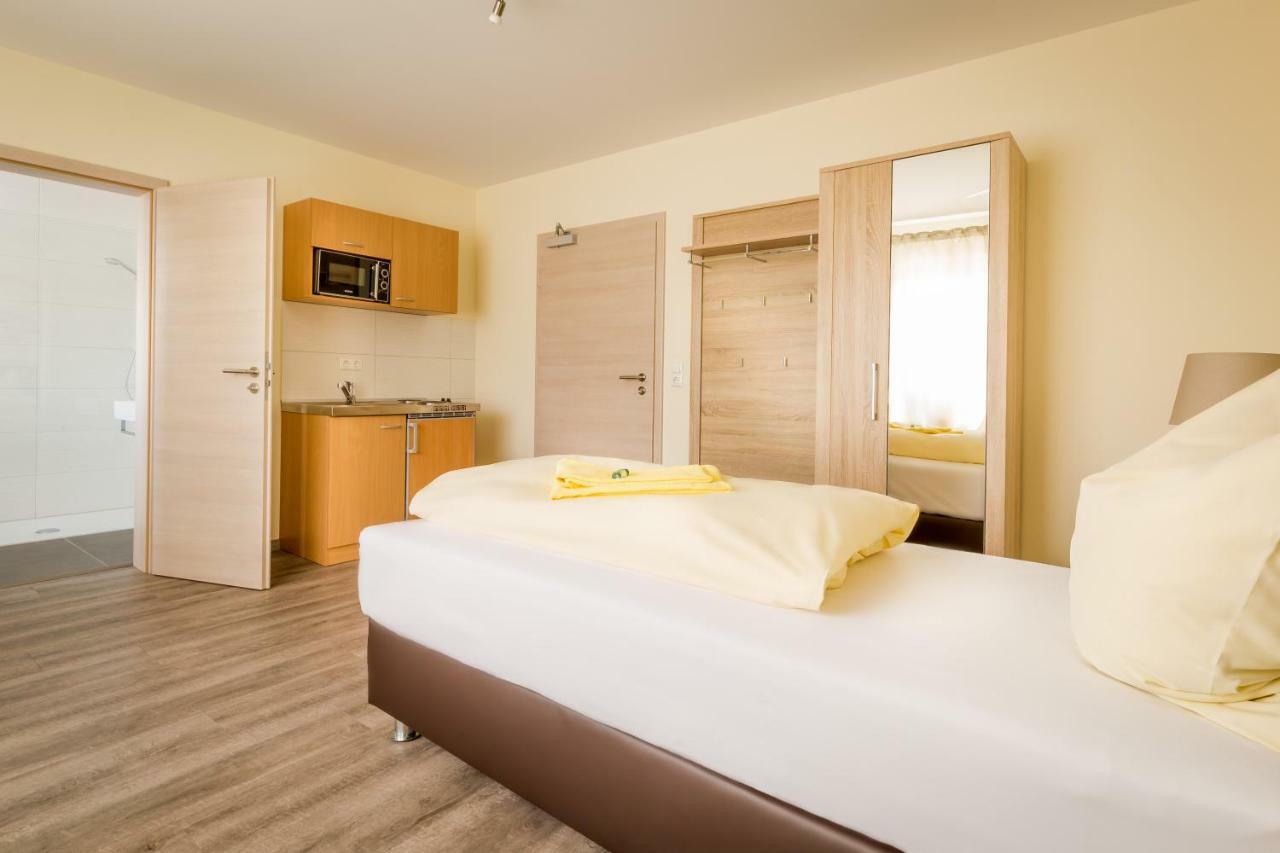 Boardinghaus Modern Living Aparthotel Rottenbach  Buitenkant foto